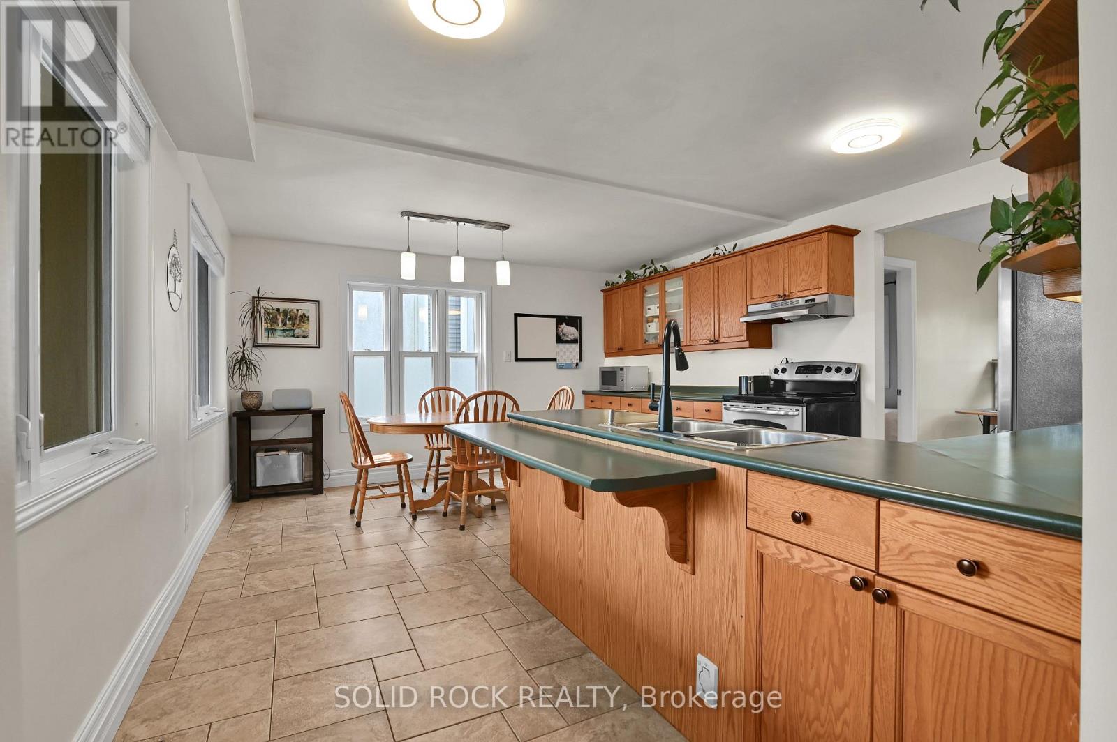 253 Cote-Royale Crescent, Ottawa, Ontario  K1E 3L4 - Photo 8 - X13813228