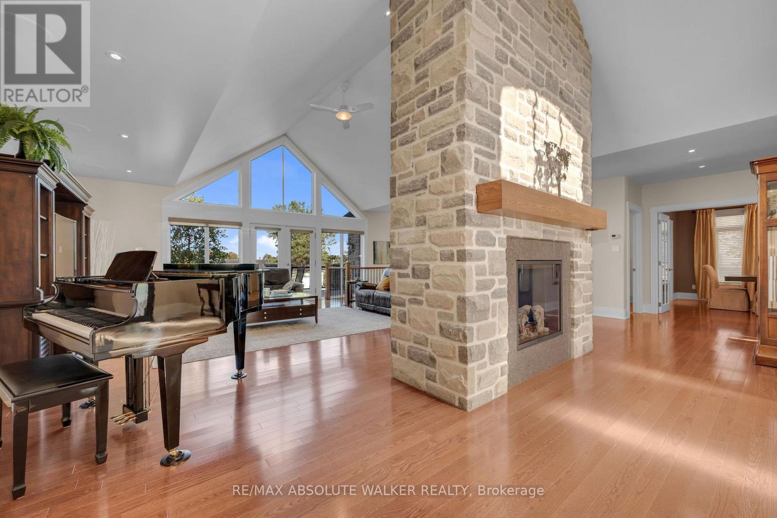 1565 Dunning Road, Ottawa, Ontario  K4C 1L7 - Photo 2 - X13813246