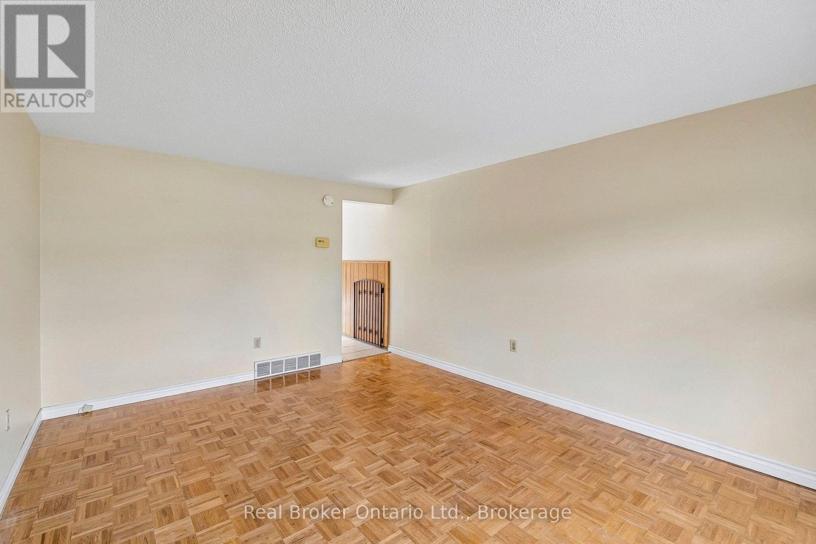 1/2 - 310 Linwell Road, St. Catharines, Ontario  L2N 1T3 - Photo 10 - X13813120
