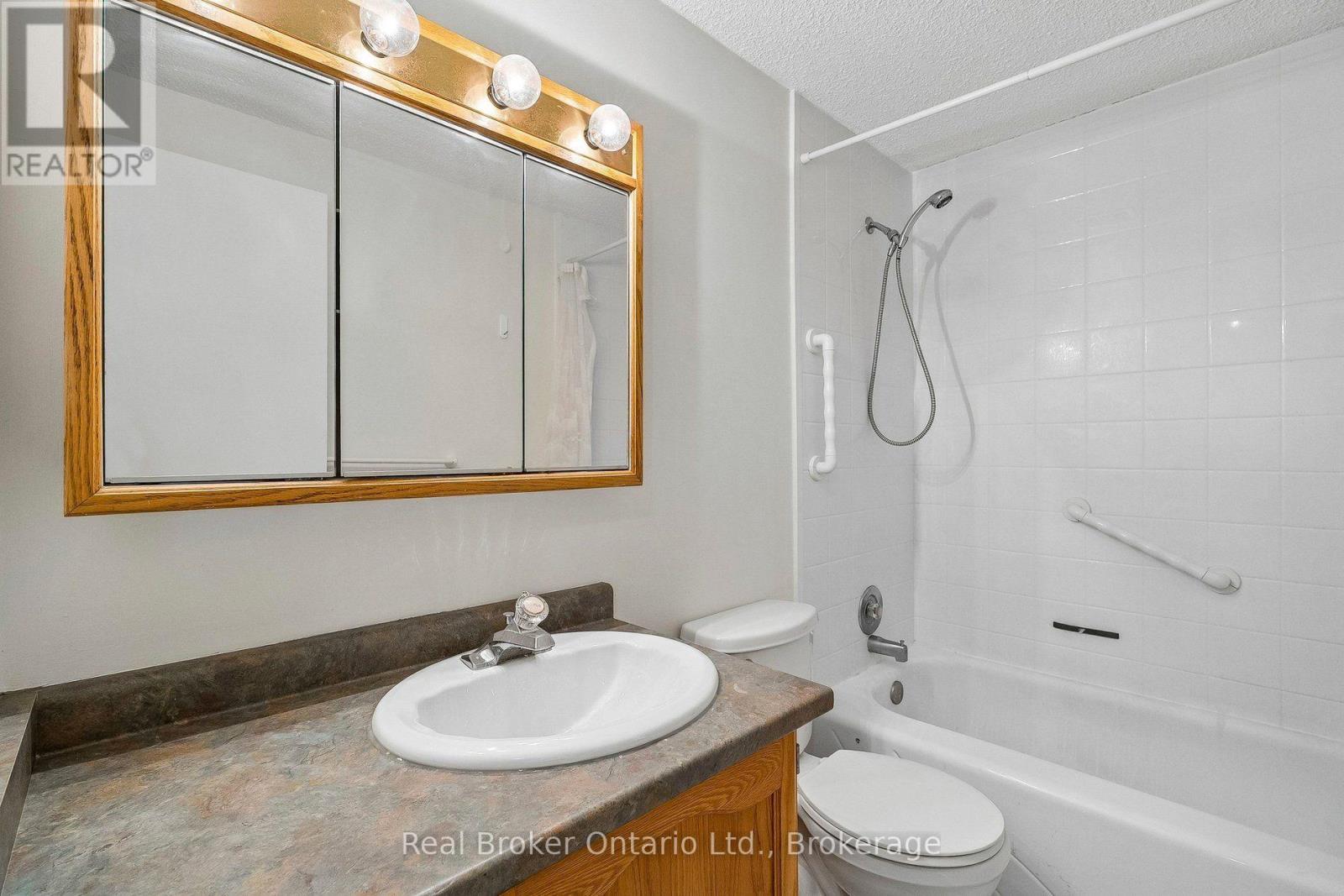 1/2 - 310 Linwell Road, St. Catharines, Ontario  L2N 1T3 - Photo 25 - X13813120
