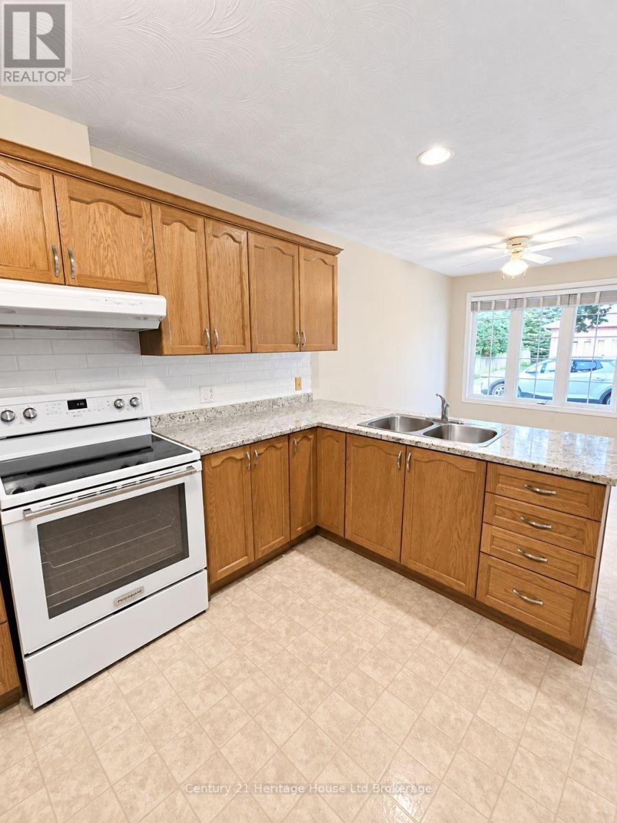 28 - 928 Lorene Street, Woodstock, Ontario  N4S 5N8 - Photo 9 - X13812982