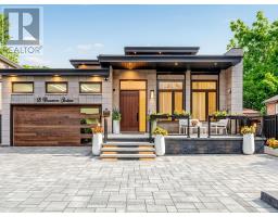 18 DUNSMORE GARDENS, Toronto, Ontario