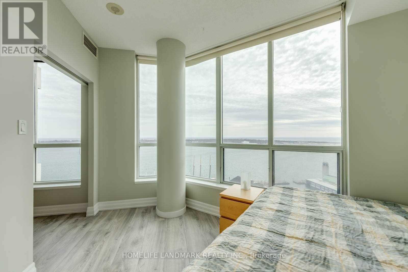 2320 - 230 QUEENS QUAY W