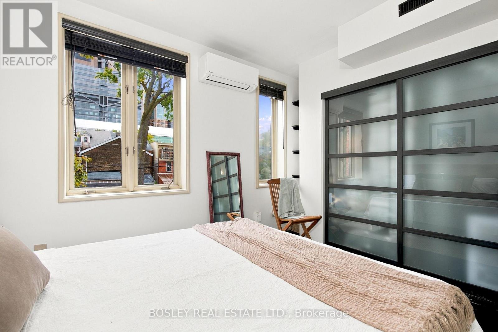 33a Henry Street, Toronto, Ontario  M5T 1W9 - Photo 28 - C13813136