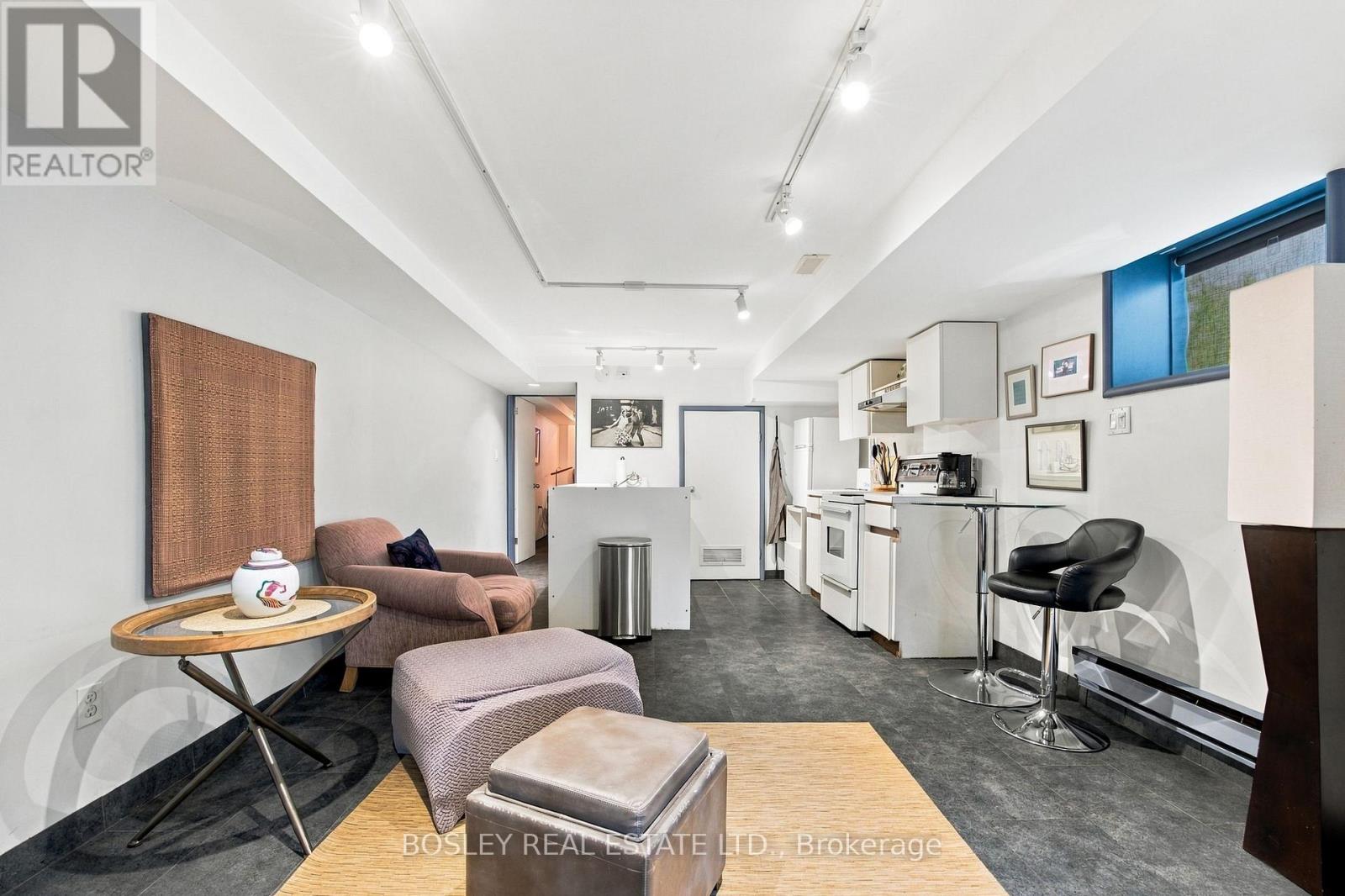 33a Henry Street, Toronto, Ontario  M5T 1W9 - Photo 41 - C13813136