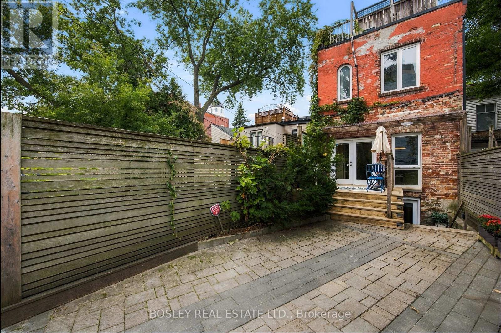 33a Henry Street, Toronto, Ontario  M5T 1W9 - Photo 44 - C13813136