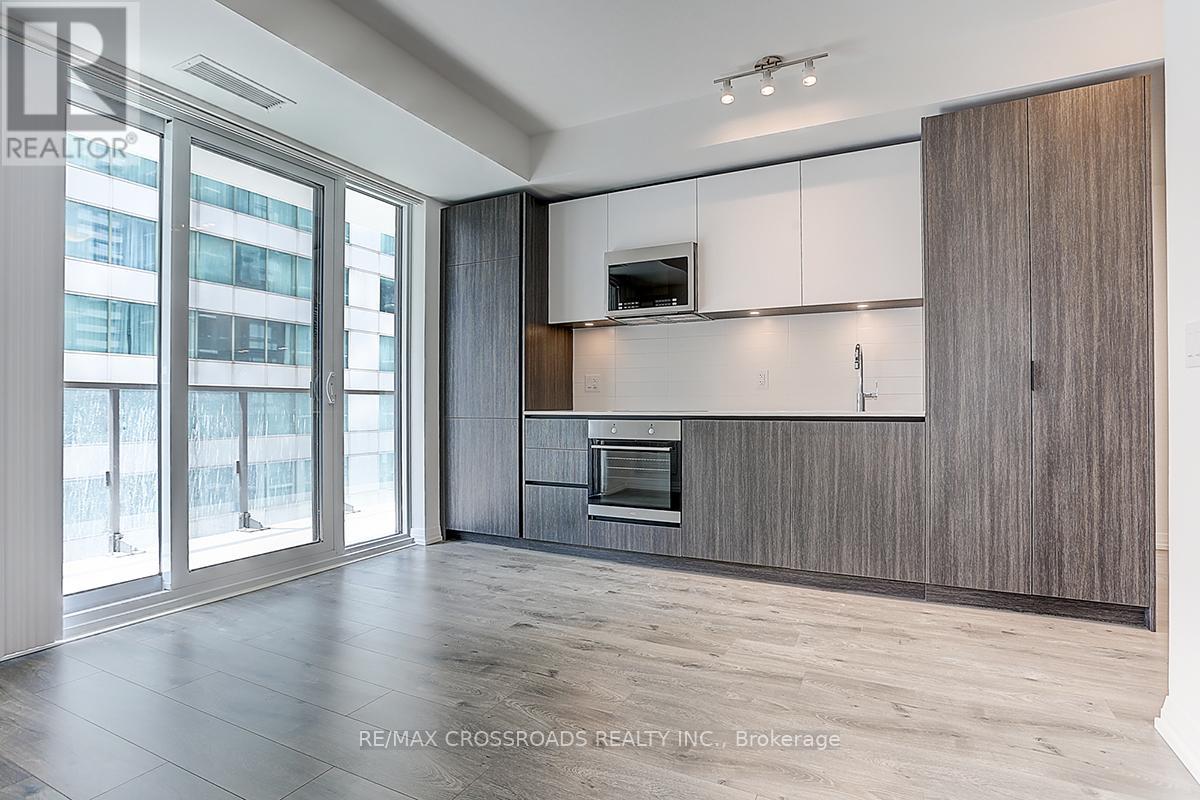 1911 - 8 Widmer Street, Toronto, Ontario  M5V 0W6 - Photo 13 - C13813200