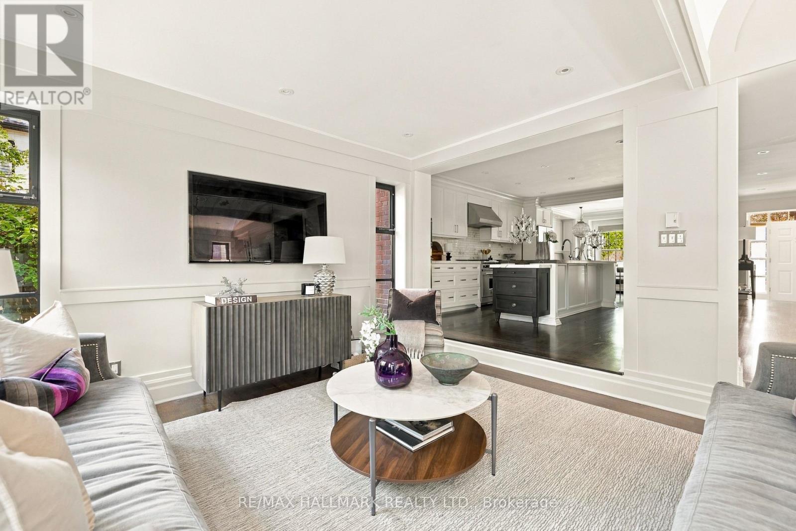 150 Glen Cedar Road, Toronto, Ontario  M6C 3G5 - Photo 16 - C13813214