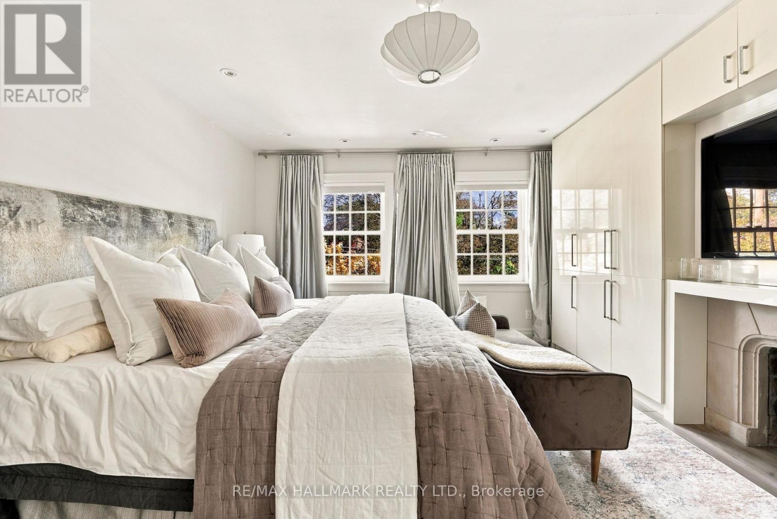 150 Glen Cedar Road, Toronto, Ontario  M6C 3G5 - Photo 21 - C13813214
