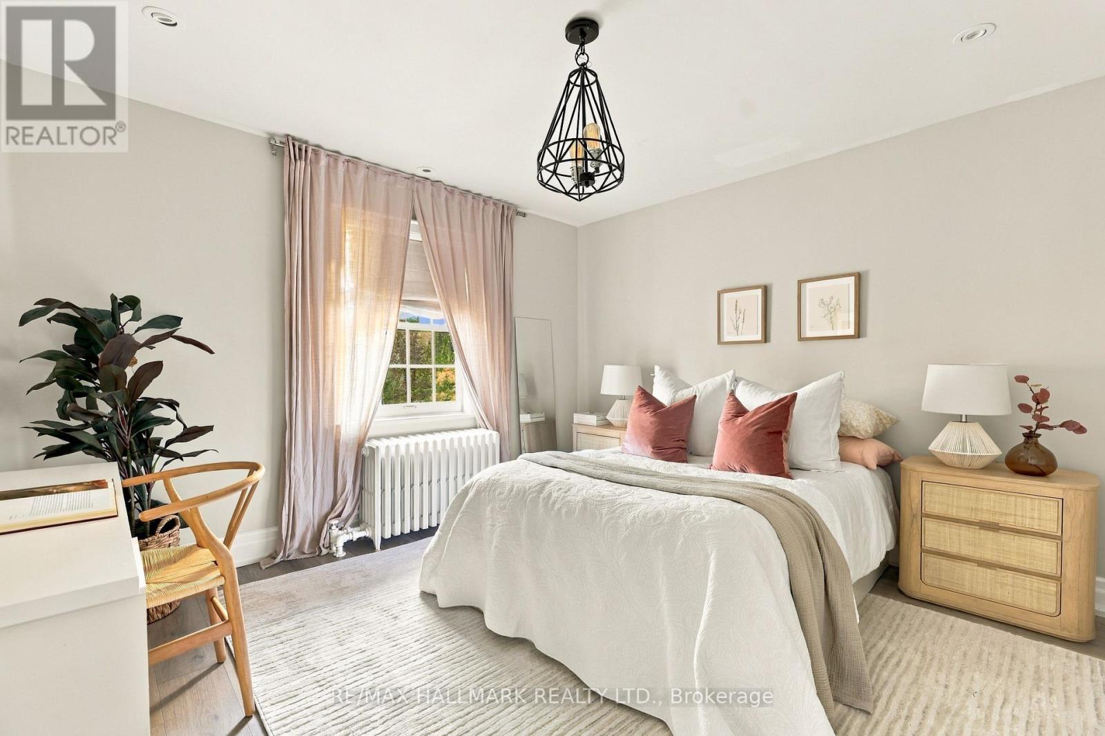 150 Glen Cedar Road, Toronto, Ontario  M6C 3G5 - Photo 26 - C13813214