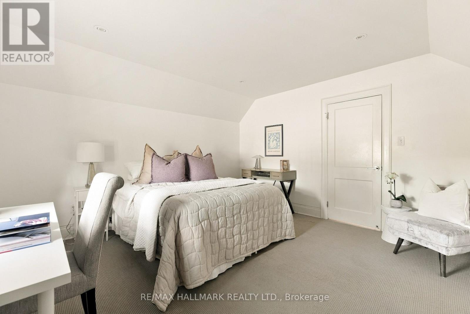 150 Glen Cedar Road, Toronto, Ontario  M6C 3G5 - Photo 32 - C13813214