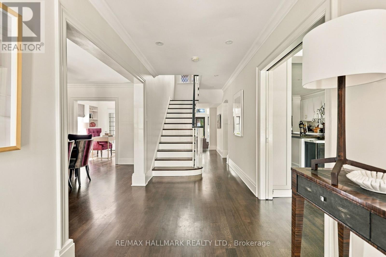 150 Glen Cedar Road, Toronto, Ontario  M6C 3G5 - Photo 4 - C13813214