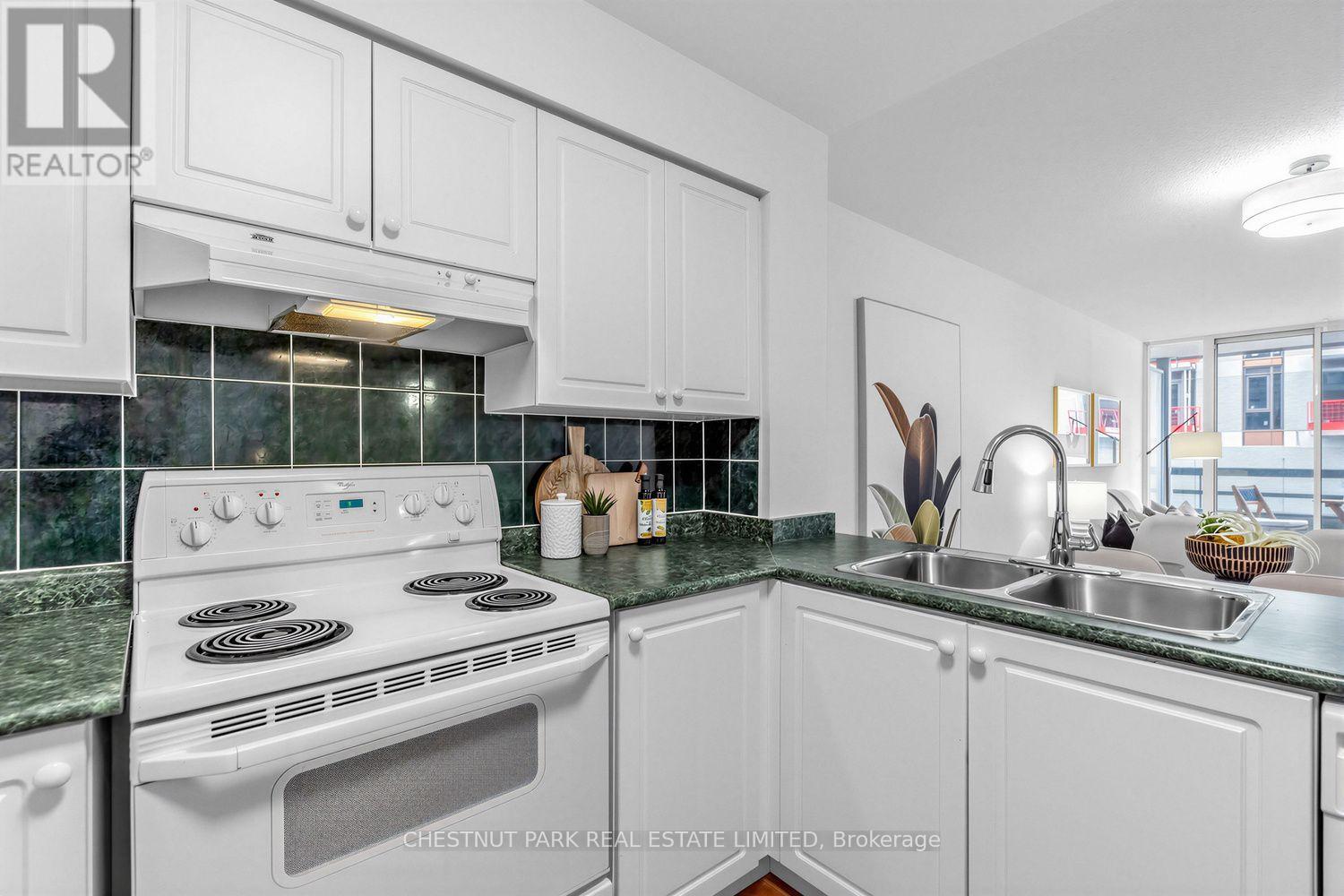 505 - 35 Merton Street, Toronto, Ontario  M4S 3G4 - Photo 13 - C13813248