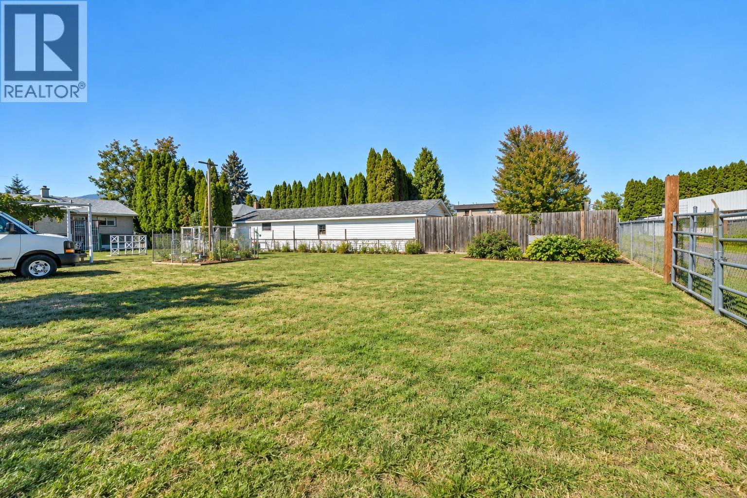 1826 Fairford Drive, Penticton, British Columbia  V2A 6C8 - Photo 38 - 10401434