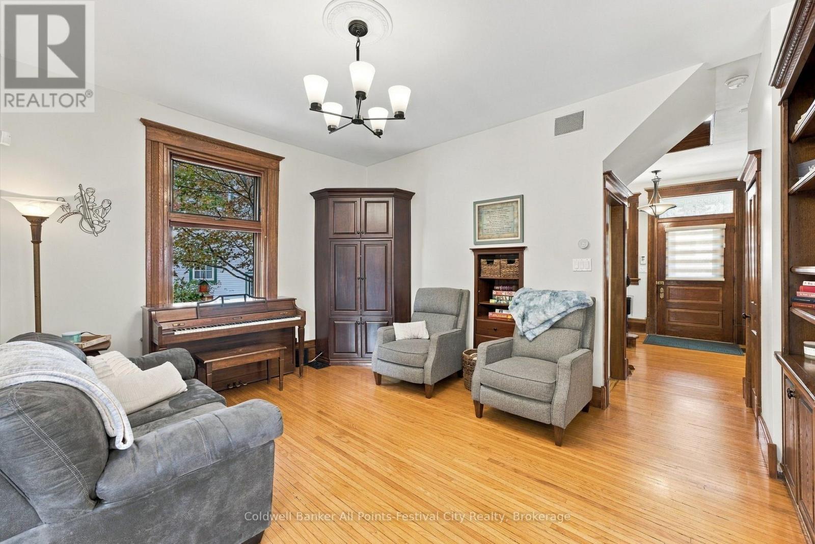 44 Trafalgar Street, Goderich (Goderich (Town)), Ontario  N7A 1T4 - Photo 8 - X13812970