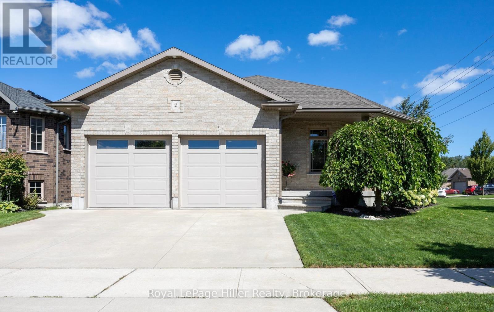 2 Findlay Place, Stratford, Ontario  N5A 0A7 - Photo 2 - X13813282