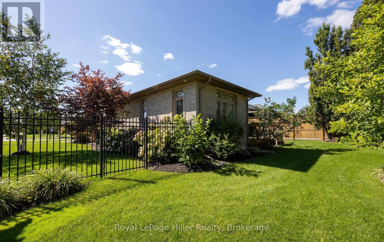 2 Findlay Place, Stratford, Ontario  N5A 0A7 - Photo 41 - X13813282
