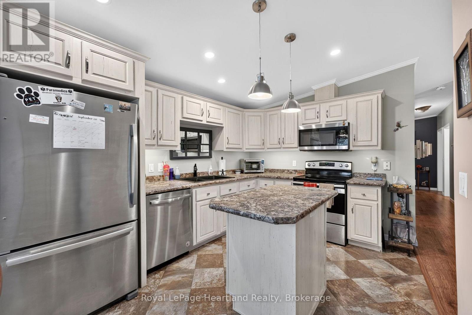 24 Kellestine Drive, Strathroy-Caradoc, Ontario  N7G 0C5 - Photo 13 - X13813288