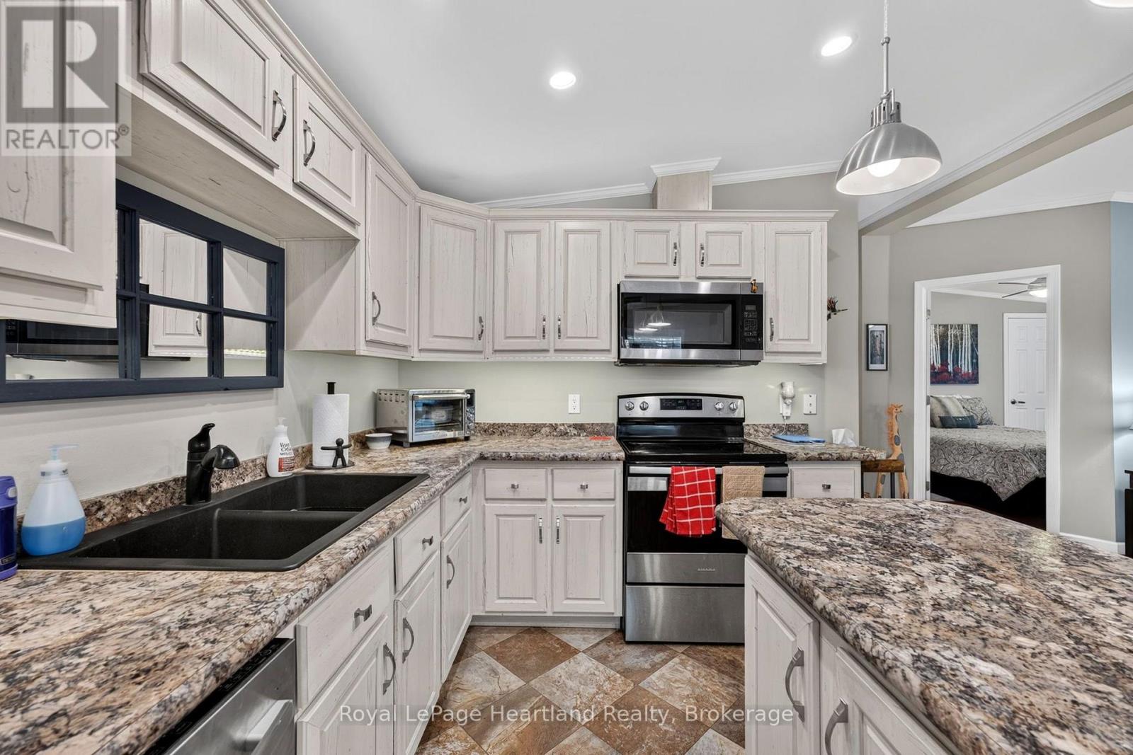 24 Kellestine Drive, Strathroy-Caradoc, Ontario  N7G 0C5 - Photo 14 - X13813288