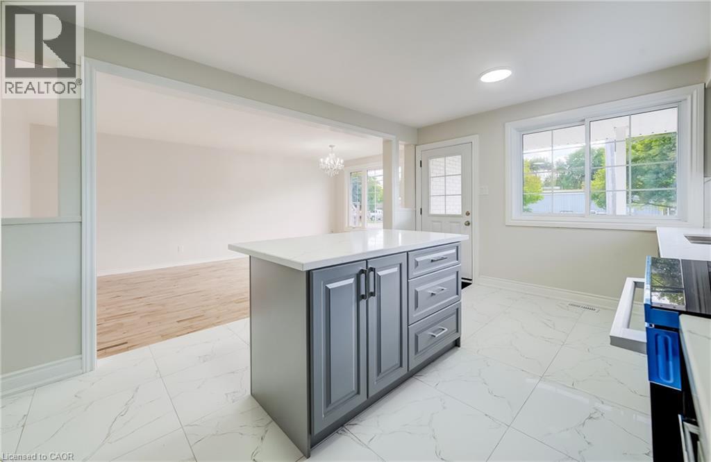 176 Samuelson Street, Cambridge, Ontario  N1R 1K3 - Photo 11 - 40865033