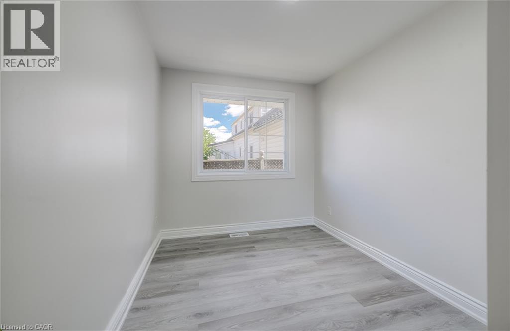 176 Samuelson Street, Cambridge, Ontario  N1R 1K3 - Photo 16 - 40865033