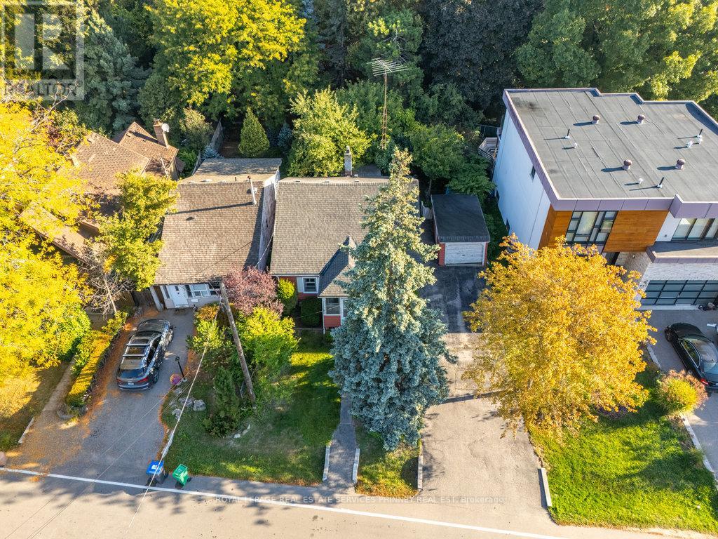 945 Beechwood Avenue, Mississauga, Ontario  L5G 4E3 - Photo 5 - W13209334