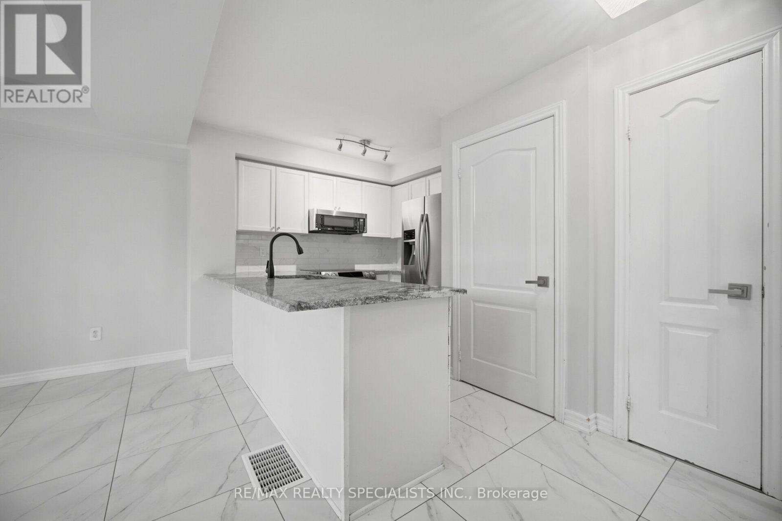 17 - 3250 Bentley Drive, Mississauga, Ontario  L5M 0P7 - Photo 9 - W13800752