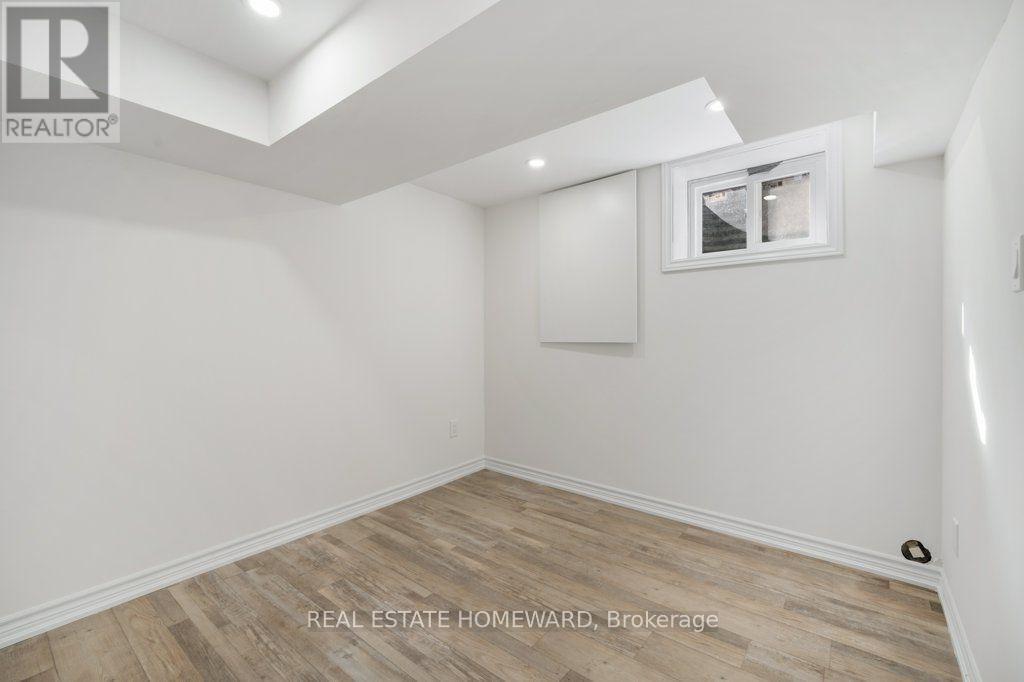 Ground - 1917 Bonnymede Drive, Mississauga, Ontario  L5J 1E2 - Photo 20 - W13812634