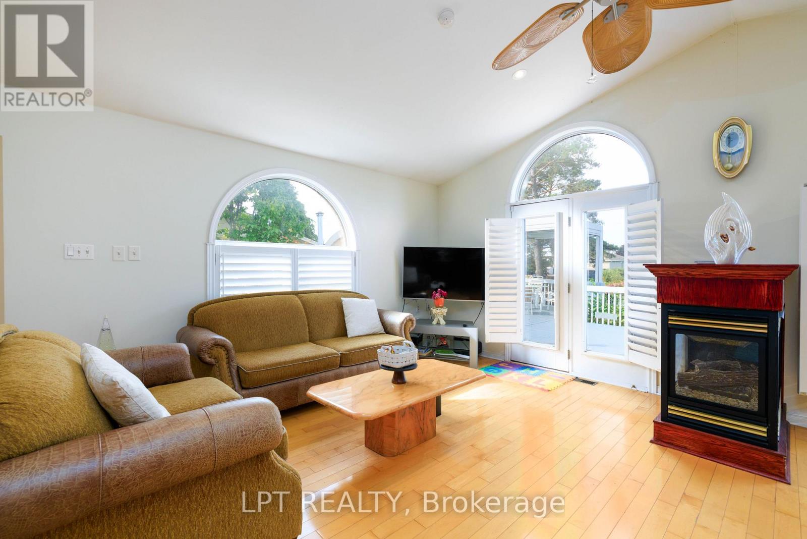 66 Canal Street, Georgina, Ontario  L4P 1K5 - Photo 10 - N13812954