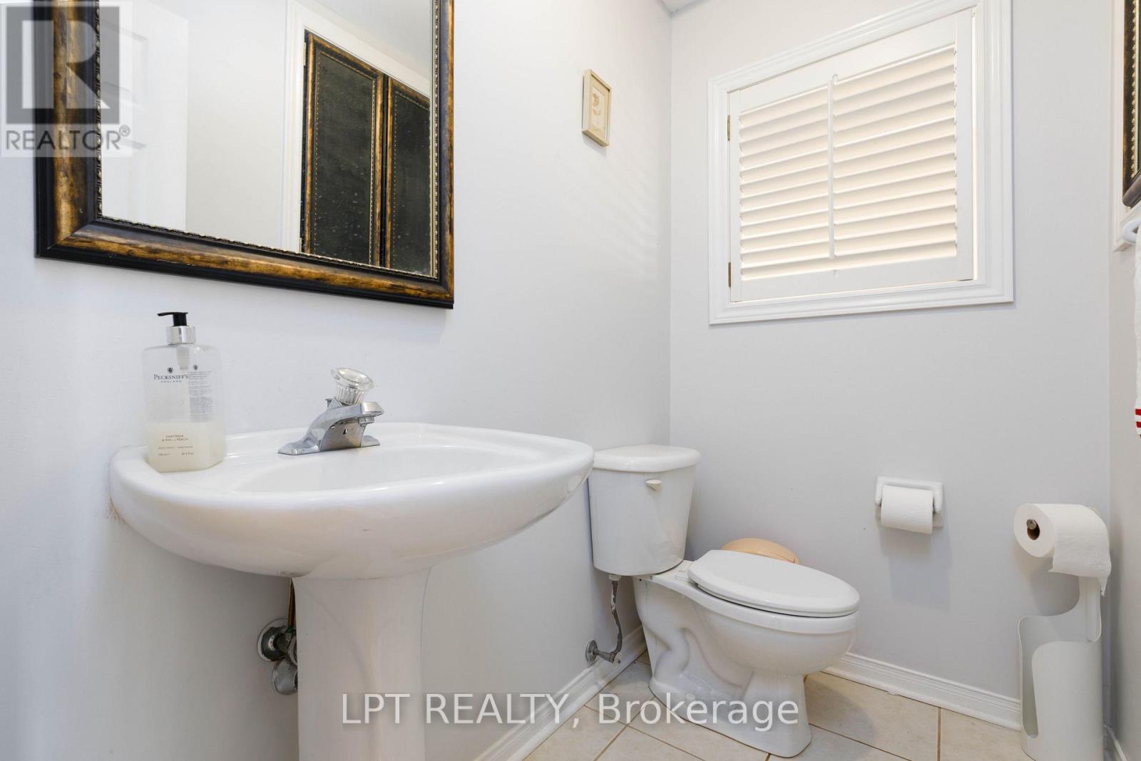 66 Canal Street, Georgina, Ontario  L4P 1K5 - Photo 16 - N13812954