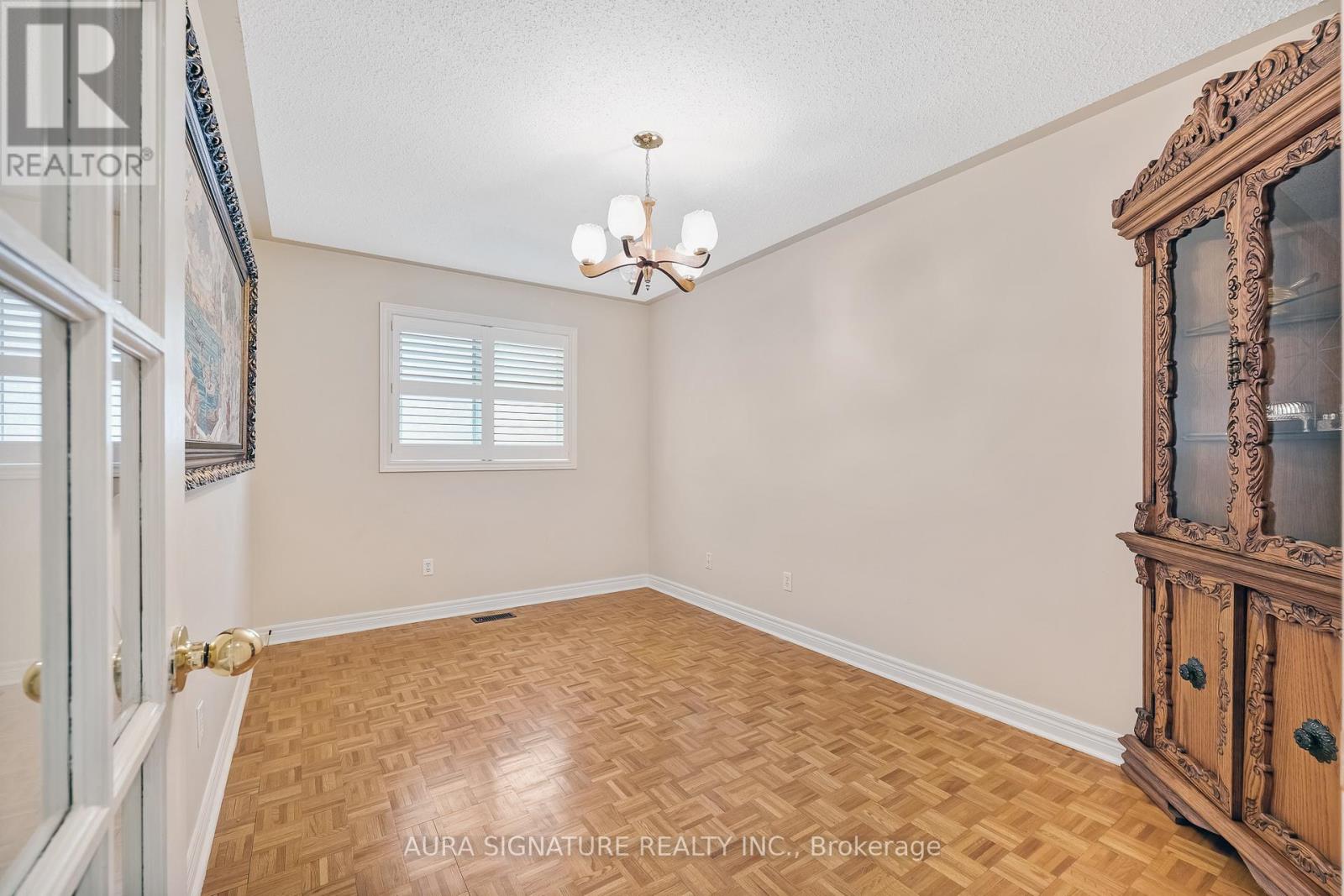 30 Graceview Court, Vaughan, Ontario  L4L 9C4 - Photo 22 - N13813010