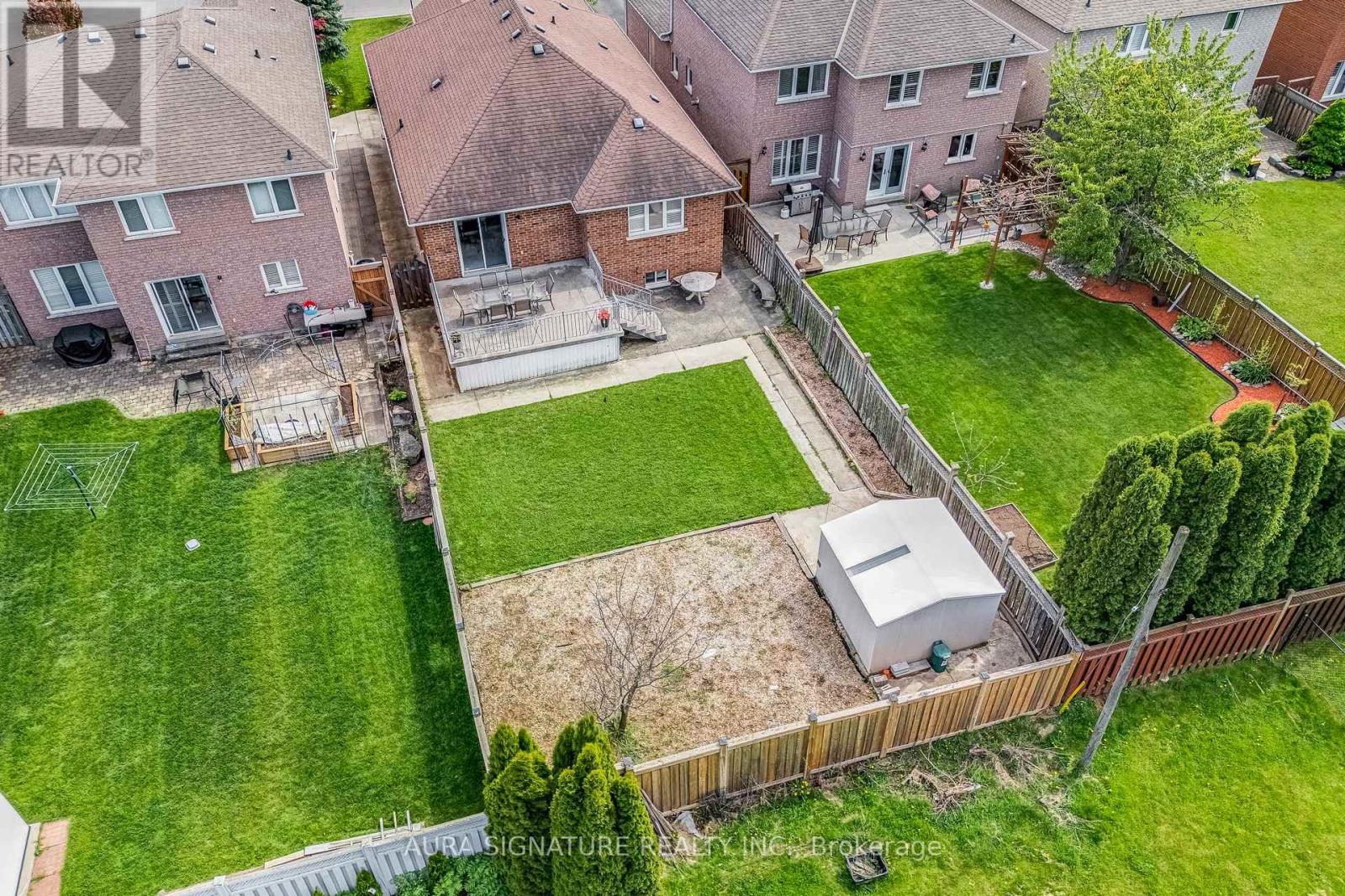 30 Graceview Court, Vaughan, Ontario  L4L 9C4 - Photo 37 - N13813010