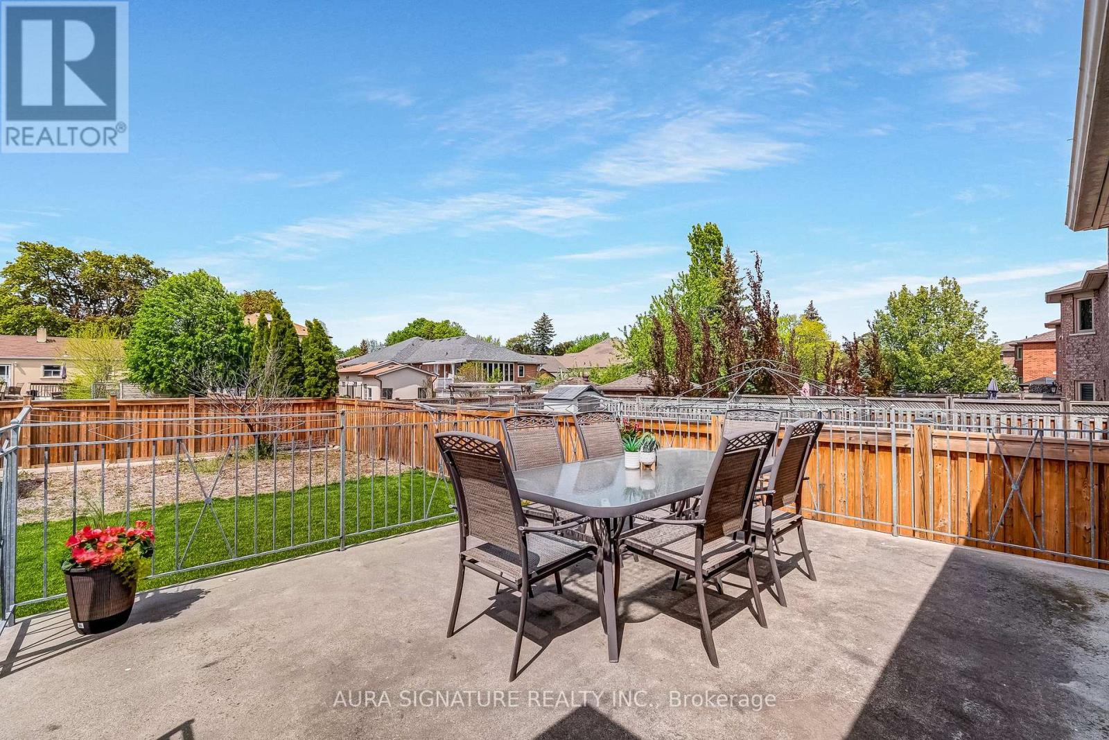 30 Graceview Court, Vaughan, Ontario  L4L 9C4 - Photo 39 - N13813010