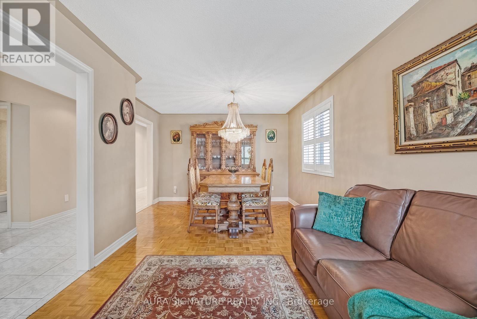 30 Graceview Court, Vaughan, Ontario  L4L 9C4 - Photo 9 - N13813010