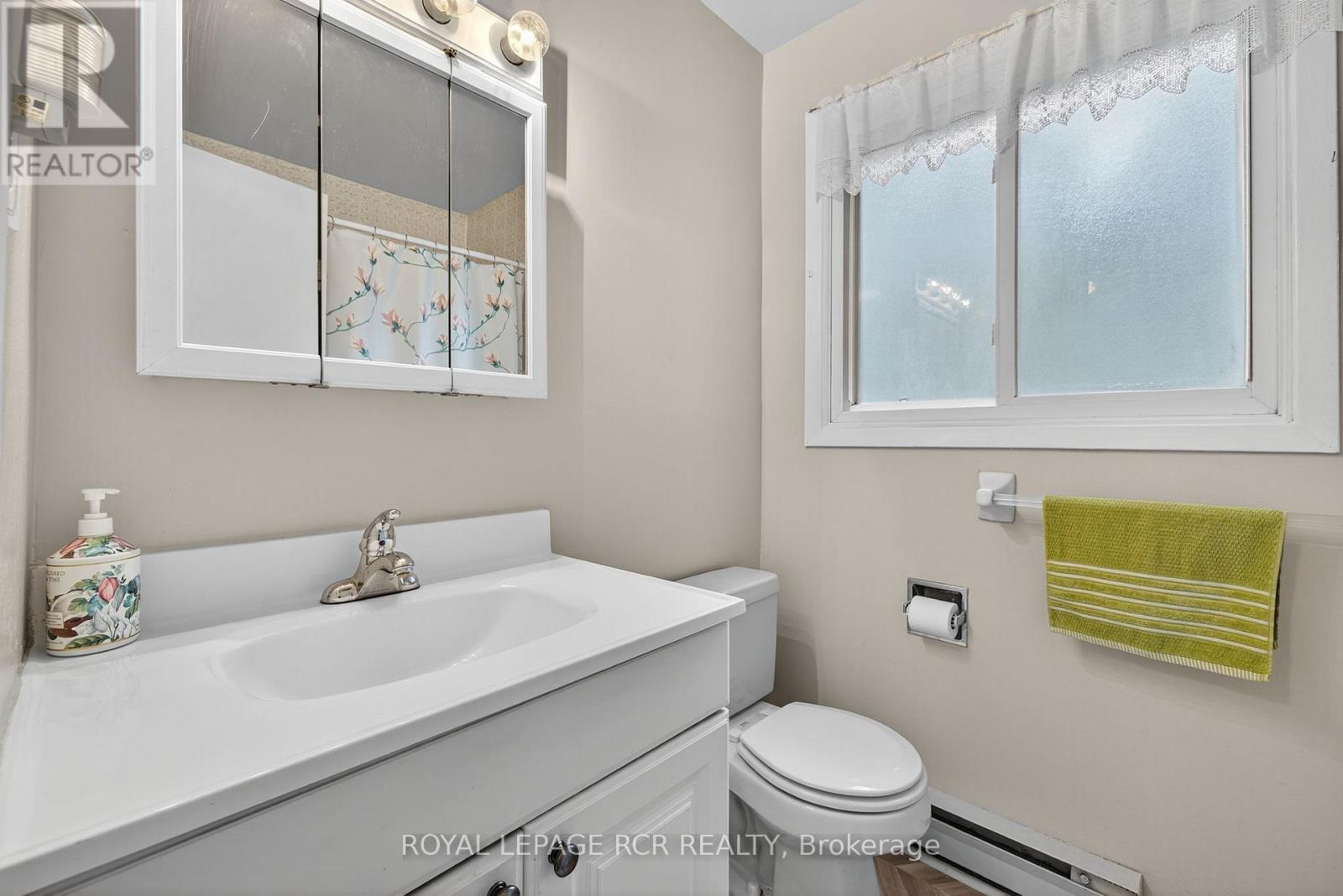 856 Magnolia Avenue, Newmarket, Ontario  L3Y 3C7 - Photo 27 - N13813058