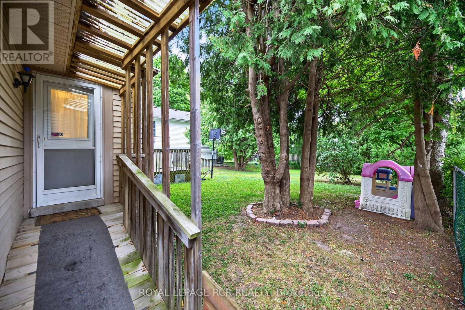 856 Magnolia Avenue, Newmarket, Ontario  L3Y 3C7 - Photo 41 - N13813058