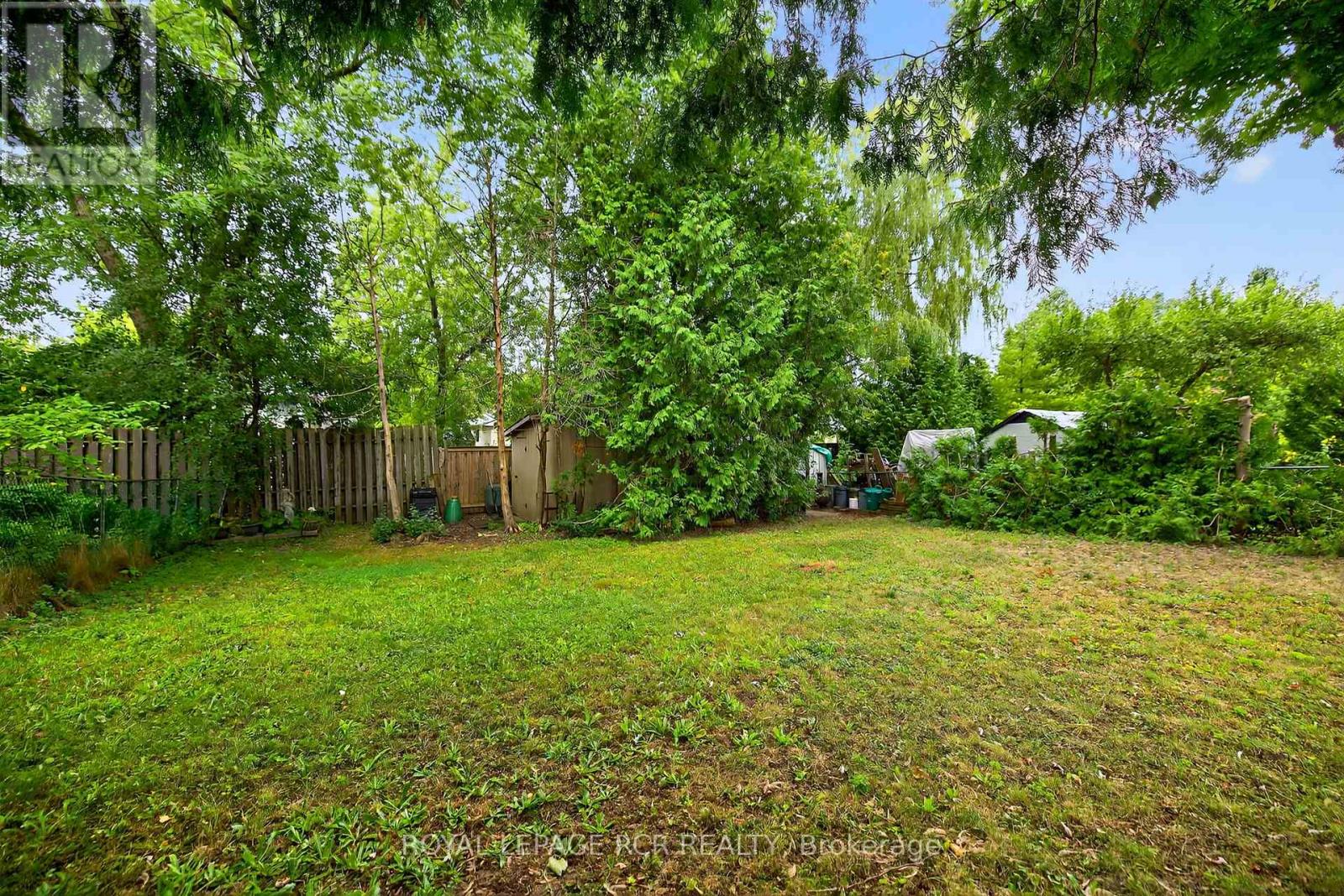 856 Magnolia Avenue, Newmarket, Ontario  L3Y 3C7 - Photo 44 - N13813058