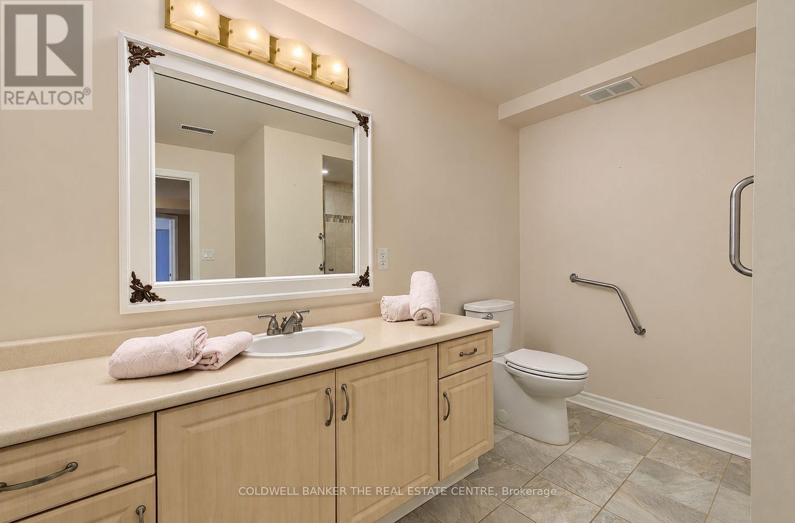128 Carmela Avenue, Richmond Hill, Ontario  L4E 2V6 - Photo 21 - N13813178