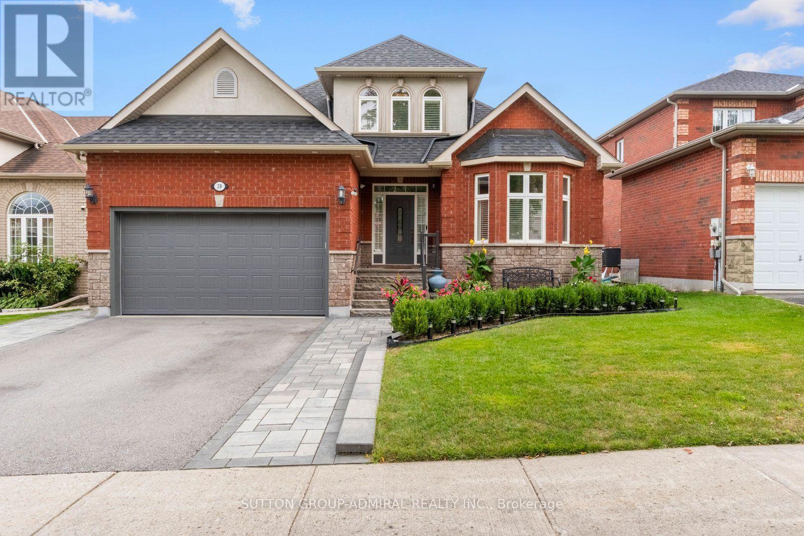 39 Bannerman Drive, Bradford West Gwillimbury, Ontario  L3Z 3J7 - Photo 1 - N13813218