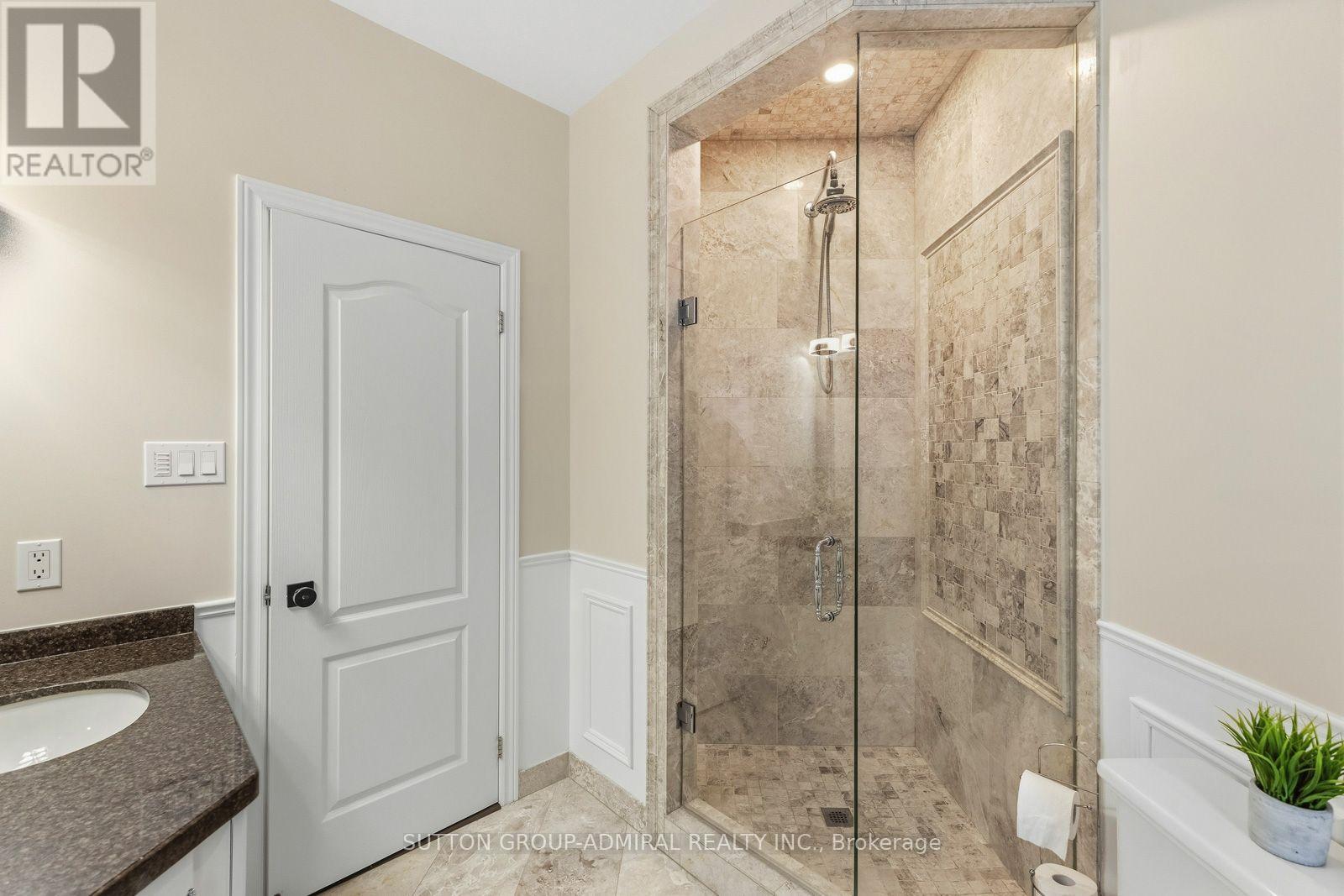 39 Bannerman Drive, Bradford West Gwillimbury, Ontario  L3Z 3J7 - Photo 21 - N13813218
