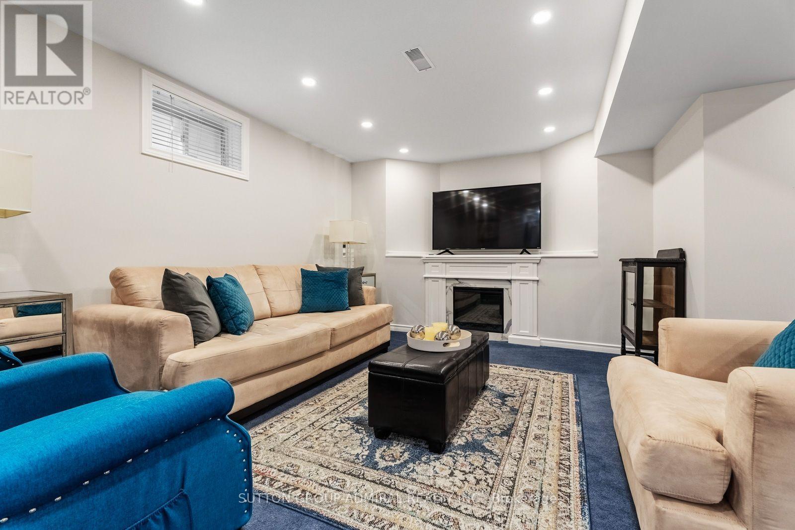 39 Bannerman Drive, Bradford West Gwillimbury, Ontario  L3Z 3J7 - Photo 36 - N13813218