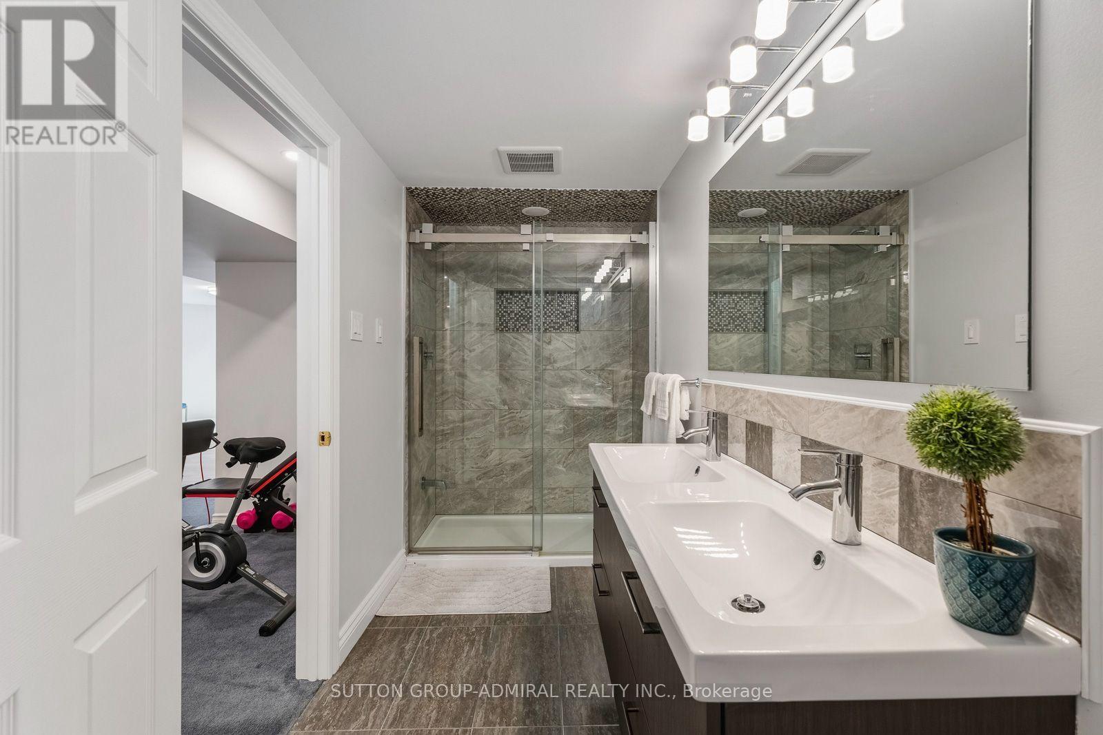 39 Bannerman Drive, Bradford West Gwillimbury, Ontario  L3Z 3J7 - Photo 39 - N13813218