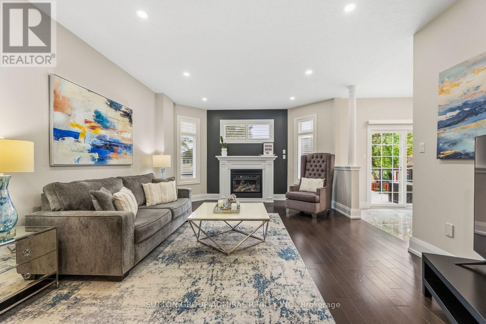 39 Bannerman Drive, Bradford West Gwillimbury, Ontario  L3Z 3J7 - Photo 8 - N13813218