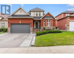 39 BANNERMAN DRIVE, Bradford West Gwillimbury, Ontario