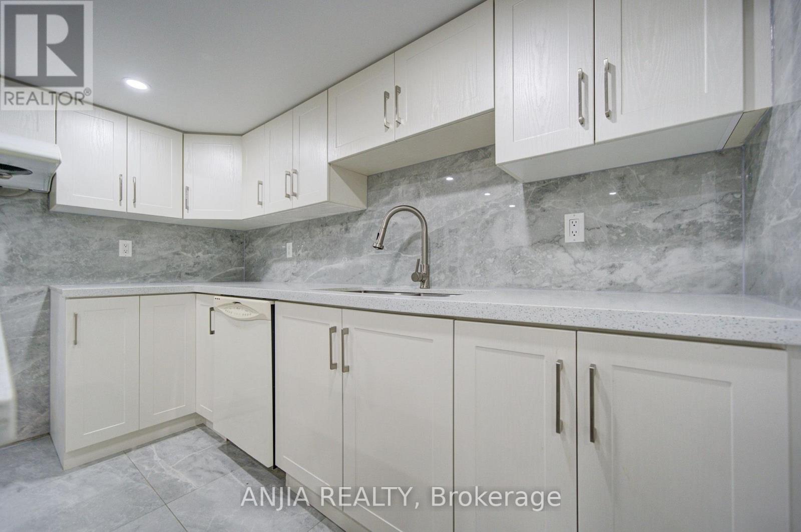 8 Brooklyn Crescent, Markham, Ontario  L3P 7C1 - Photo 39 - N13813324