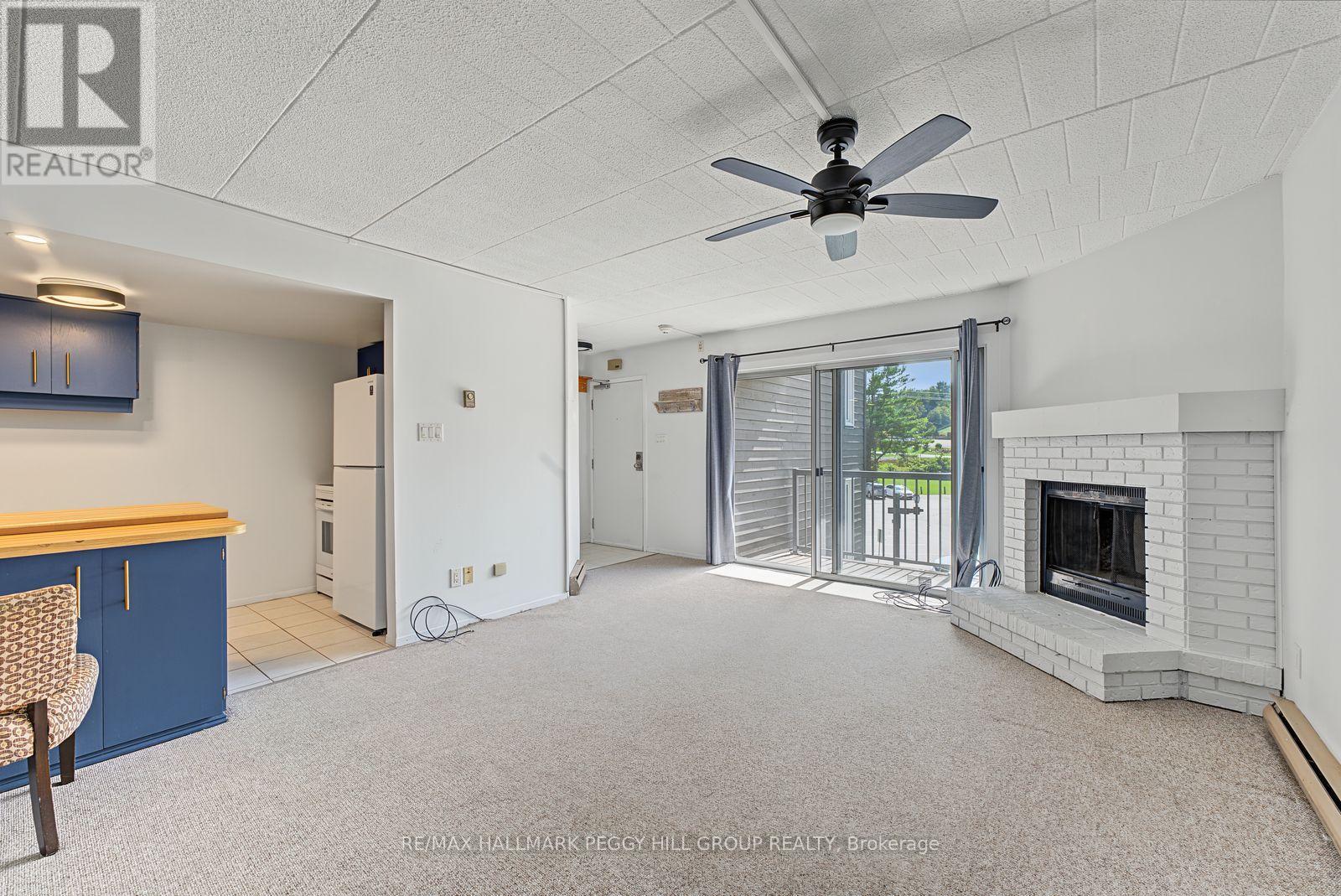 215 - 1102 Horseshoe Valley Road W, Oro-Medonte, Ontario  L4M 4Y8 - Photo 2 - S13812948