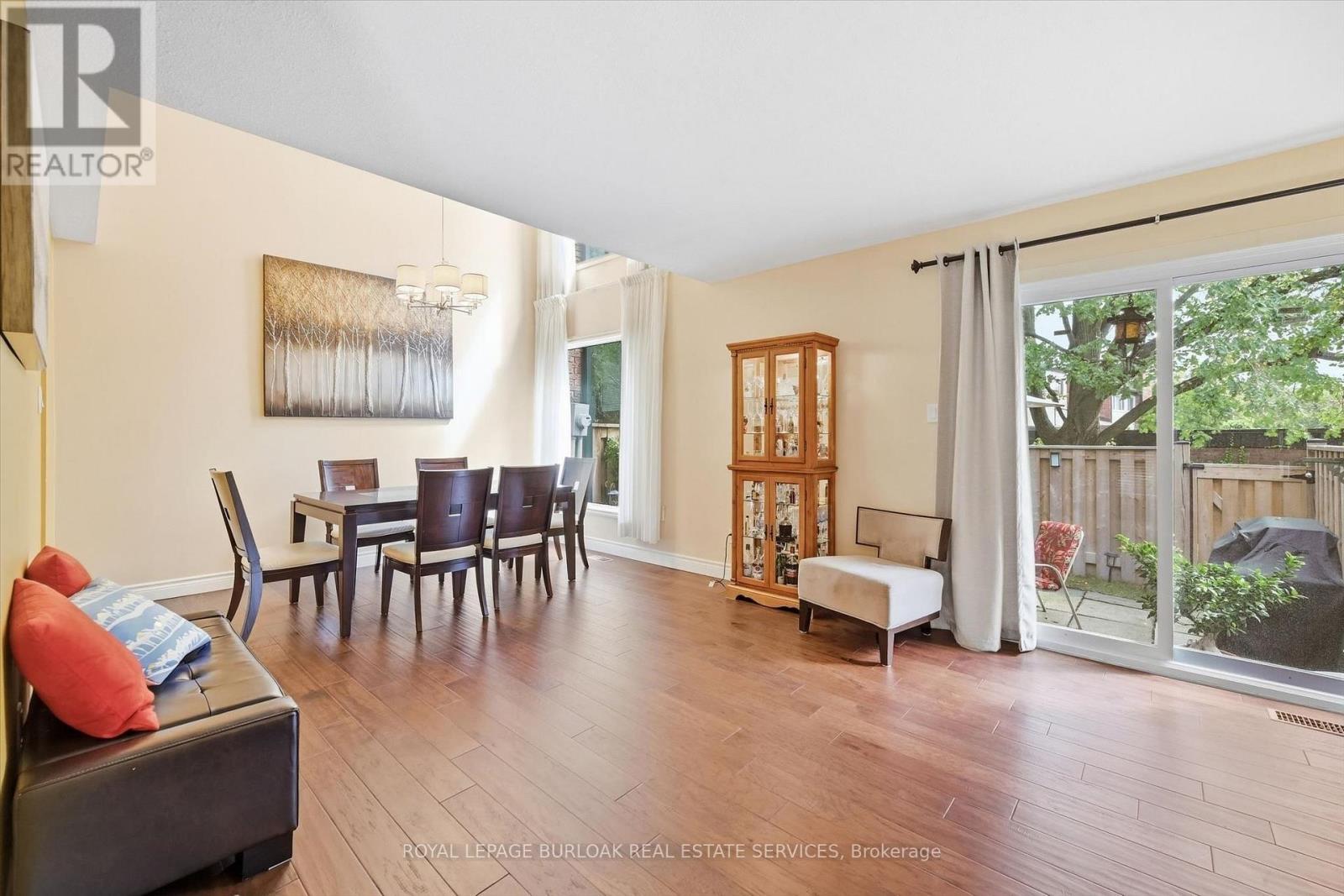 7 - 1576 Kerns Road, Burlington, Ontario  L7P 3A7 - Photo 6 - W13812988