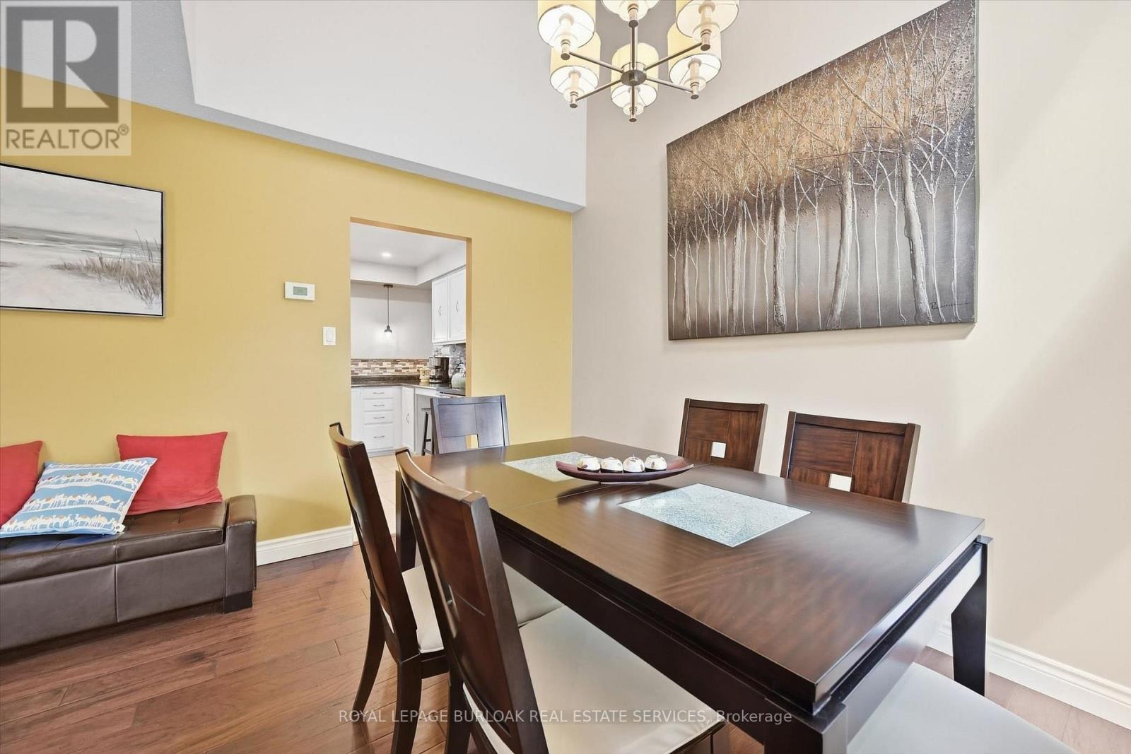 7 - 1576 Kerns Road, Burlington, Ontario  L7P 3A7 - Photo 9 - W13812988