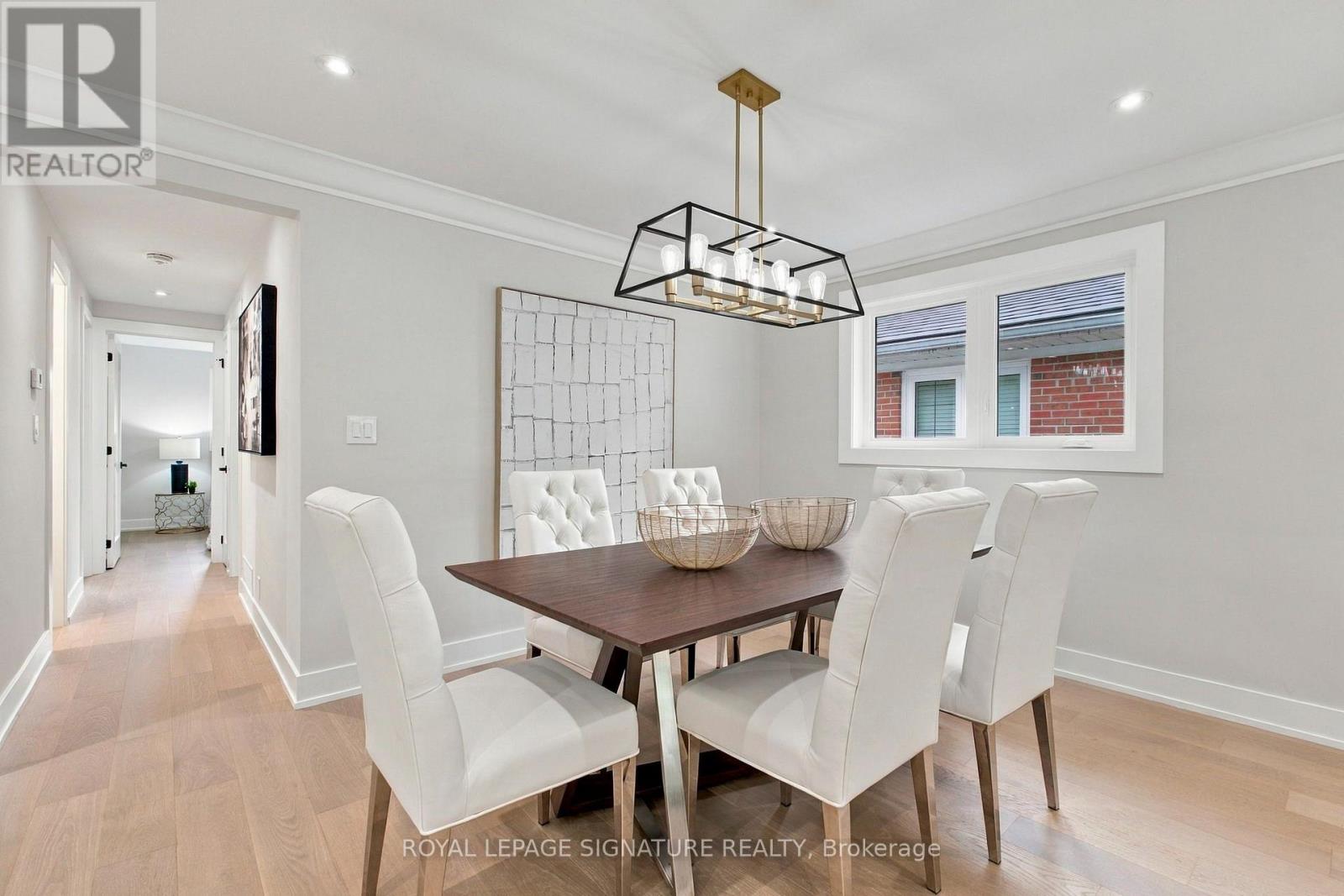 11 Brook Tree Crescent, Toronto, Ontario  M9P 1K8 - Photo 10 - W13812990