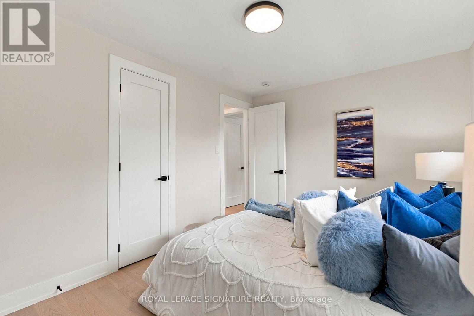 11 Brook Tree Crescent, Toronto, Ontario  M9P 1K8 - Photo 23 - W13812990